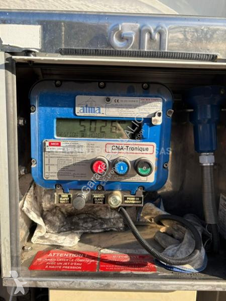 شاحنة Renault MAGYAR 18000L 5 CPTS PREMIUM...