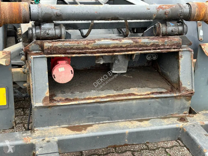 Kamion DAF 180!! HAAKARM/CONTAINER!!MOBILE...