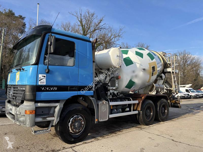 Vrachtwagen Mercedes TOUPIE  7 M3,  avec pompe...