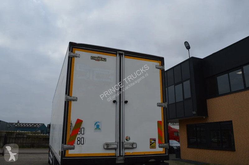 Camion Volvo * EURO5 * CARRIER SUPRA 950MT * 4X2 *