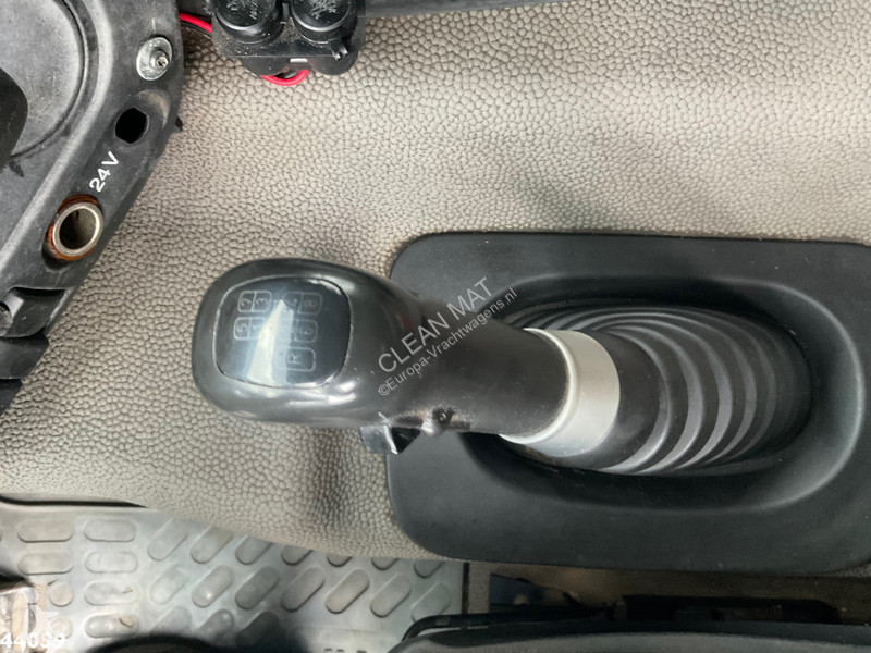 Camion DAF FAX 85  410 Euro 5 Fassi 66 Tonmeter...