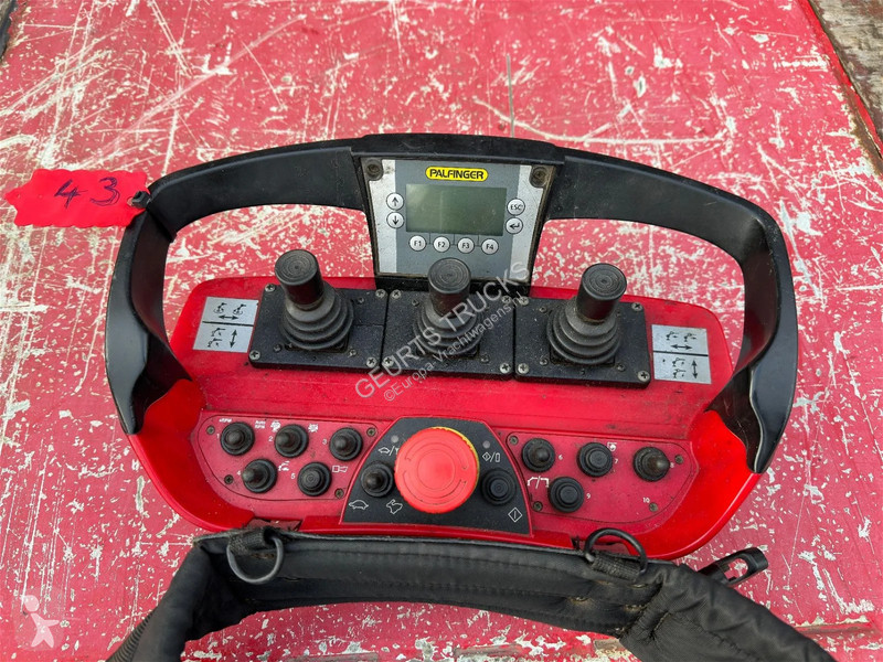 Camion DAF 105510 8X4 + PALFINGER PK 65002-SH E...