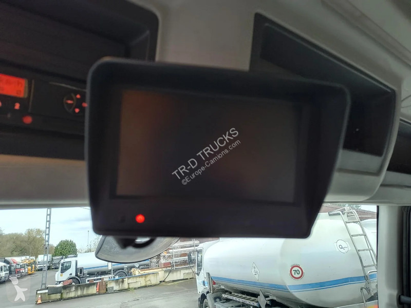 Camion Renault 280 13500L FUEL / CARBURANT...