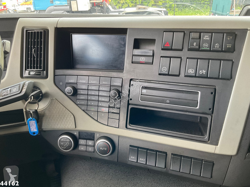 Camion Volvo 500 Euro 6 HMF 50 Tonmeter...