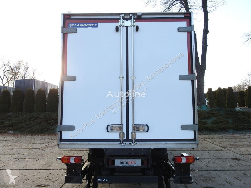 Camión Mercedes ATEGO 12.24 KONTENER CHŁODNIA...