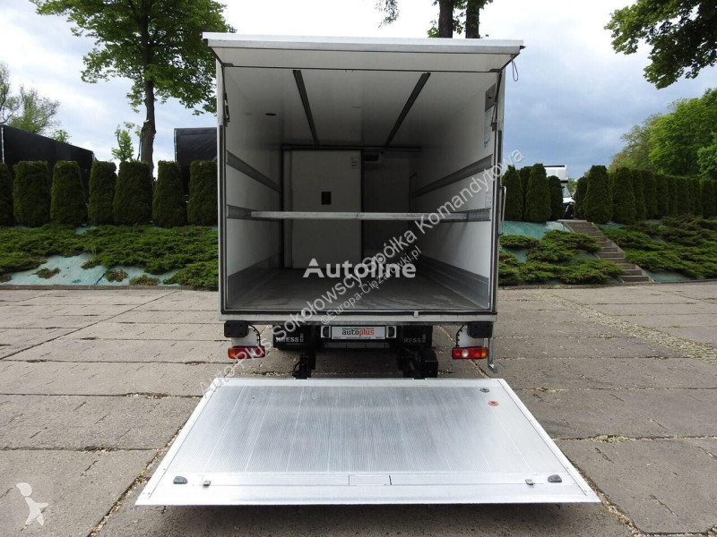 Kamion Mitsubishi CANTER FUSO 7C15 KONTENER...