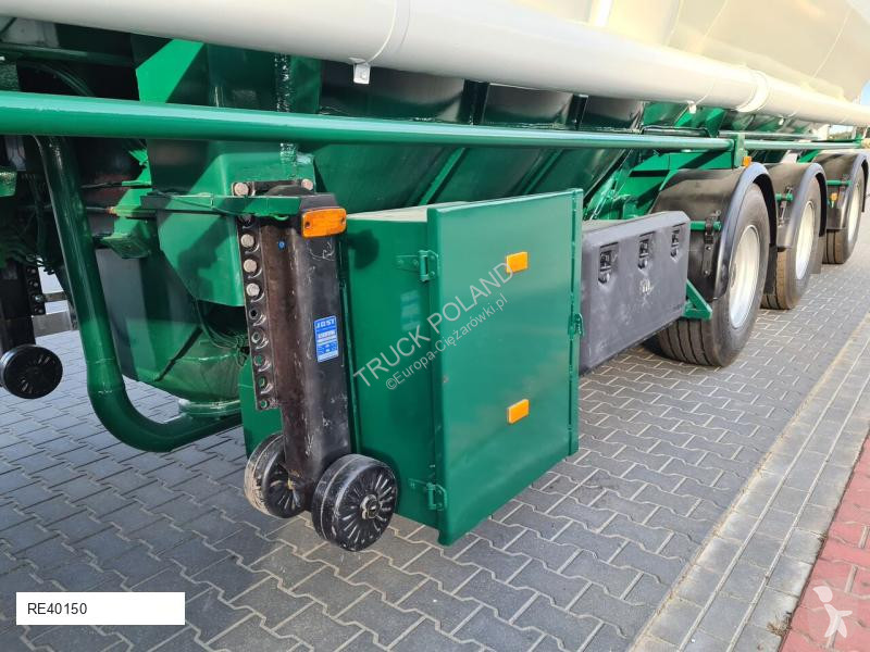 Semirimorchio  with suction WELGRO fodder,...