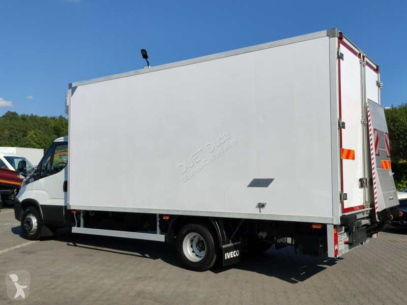 Camião Iveco 70C18 Mroźnia Ściana Grodziowa...