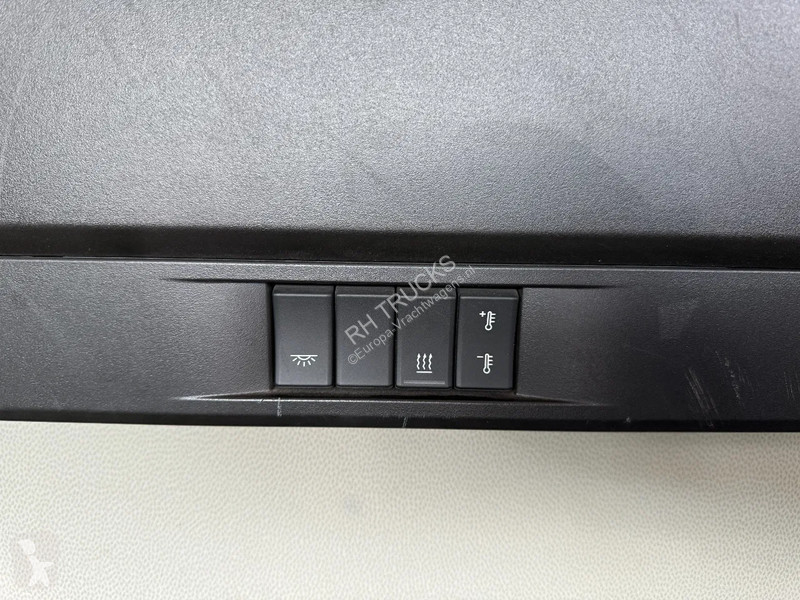 Camion Volvo 460 8X4 PALFINGER PK53002 + FLY...