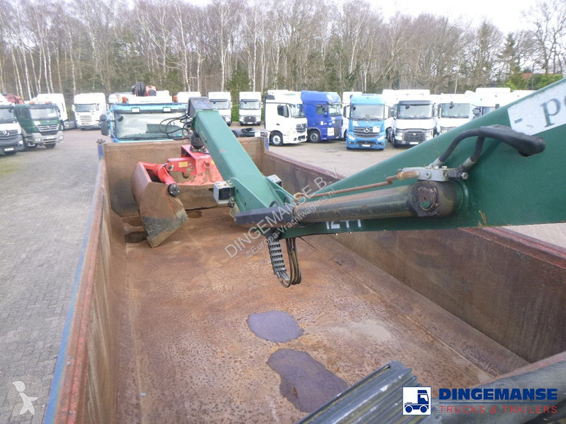 Kamion Iveco AD260T33 6X4 RHD tipper + HMF crane