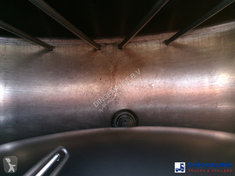 Kamion Renault 300 6x2 fuel tank 19 m3 / 5 comp...