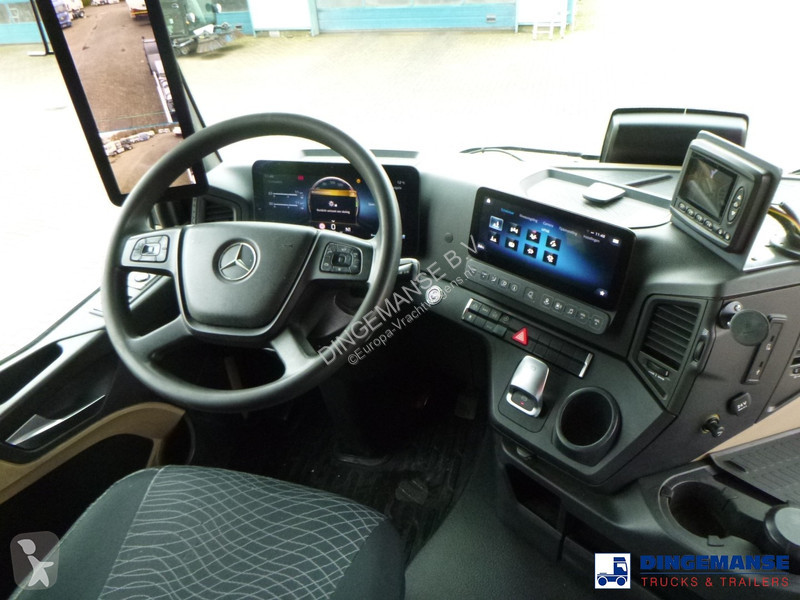 Vrachtwagen Mercedes 2843 6x2 Hyva container...