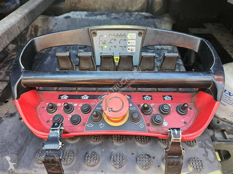 Camion Volvo 500 8X2 PK33002 6X HYDR.