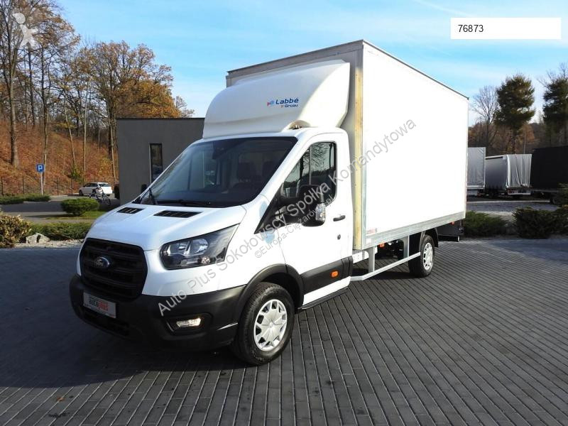 Camion Ford TRANSIT KONTENER WINDA 8 PALET...