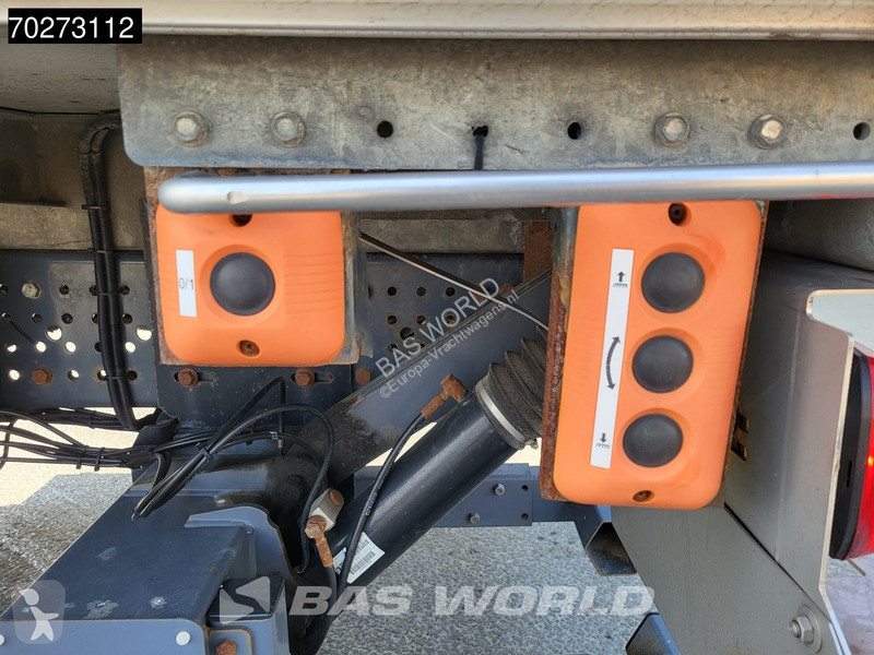 Kamion Mercedes 1827 4X2 2.000kg Ladebordwand...
