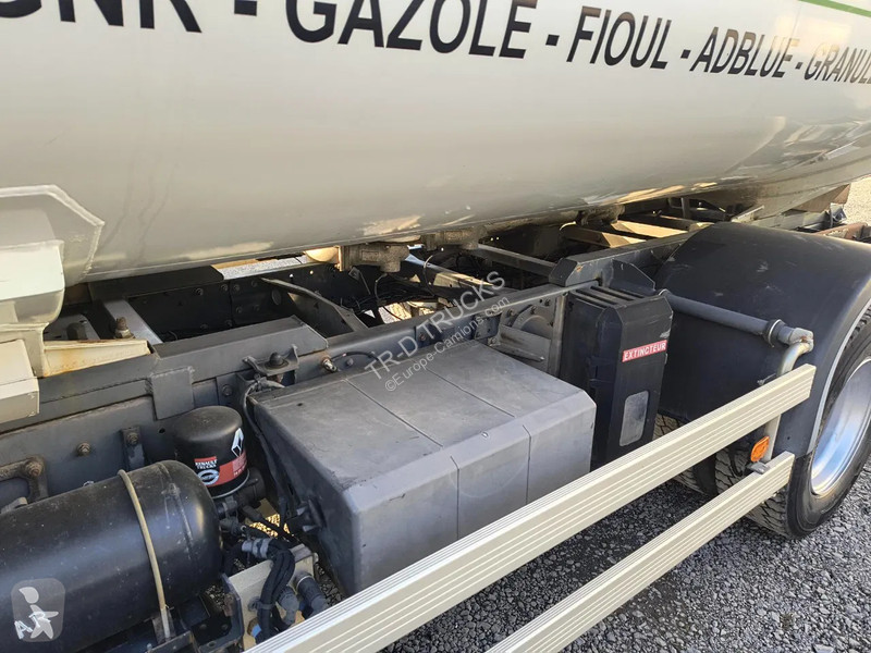 Camion Renault 210 CARBURANT / FUEL 10500L - 3...