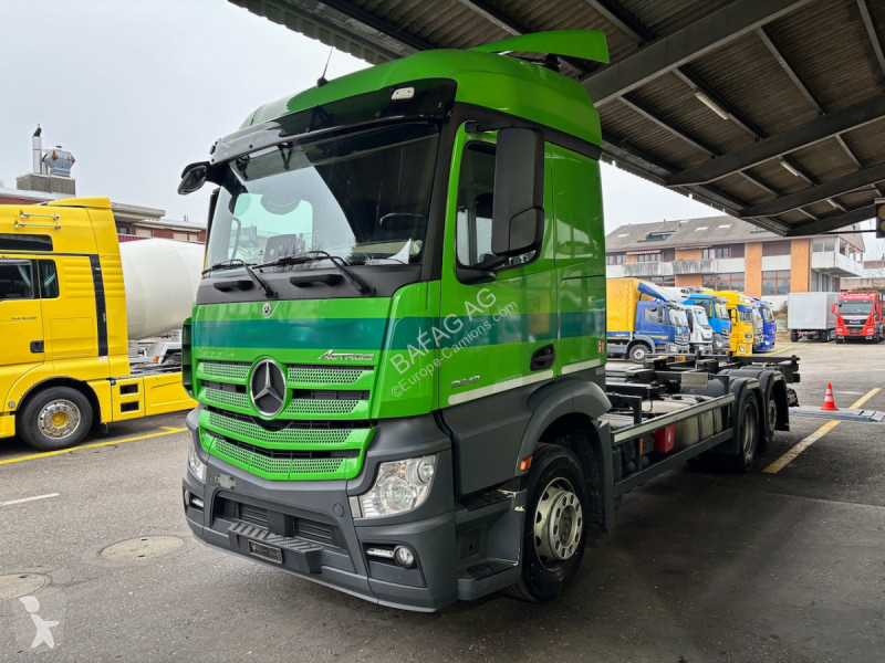 Camion Mercedes actros 2543 6x2 container...