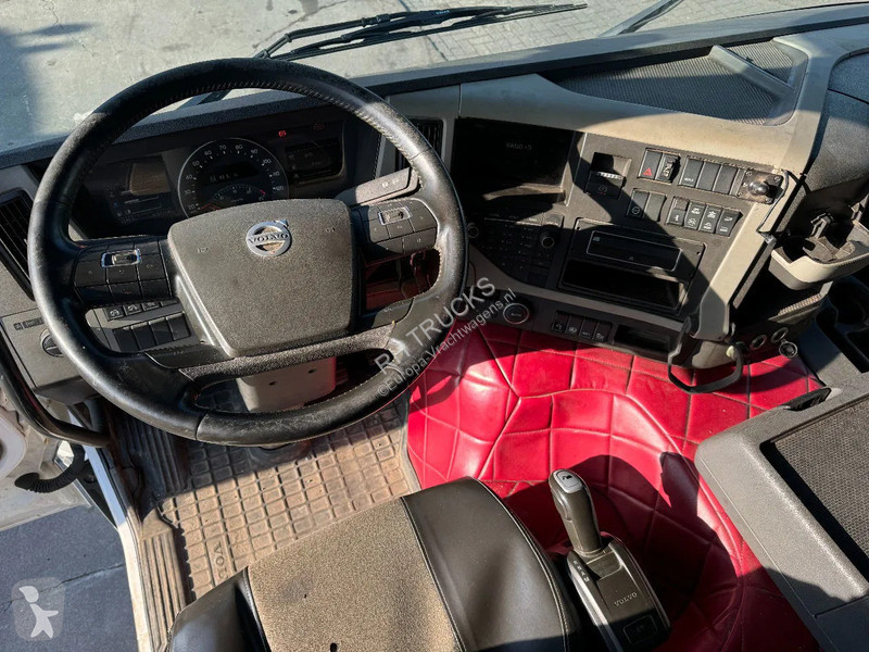 Kamion Volvo 500 8X4 HIAB 288 + REMOTE CONTROL...