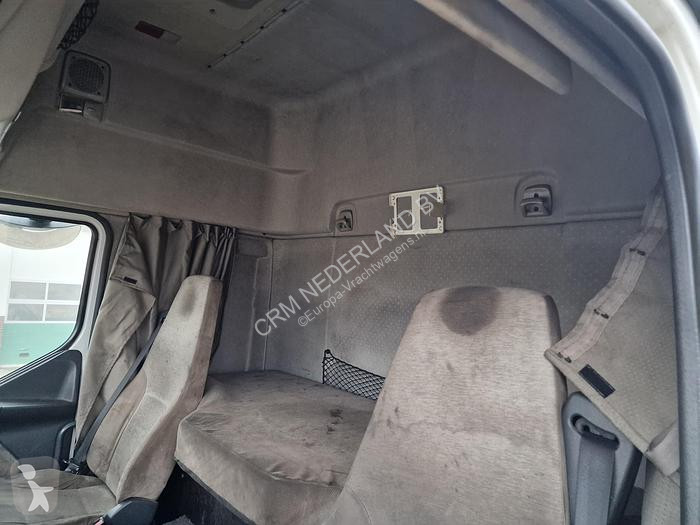 Camion Renault premium