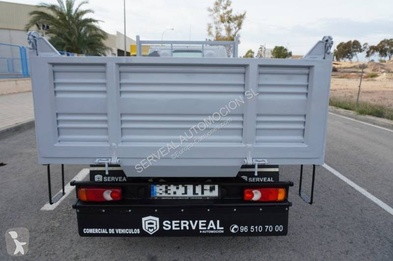 Camion Nissan