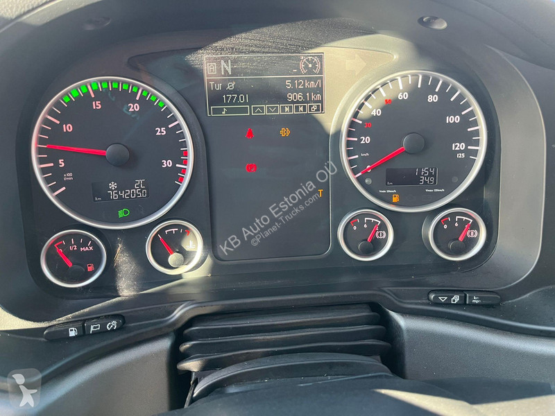 Lastbil MAN 8.220 4x2 HMF 340 K2 / PLATFORM...