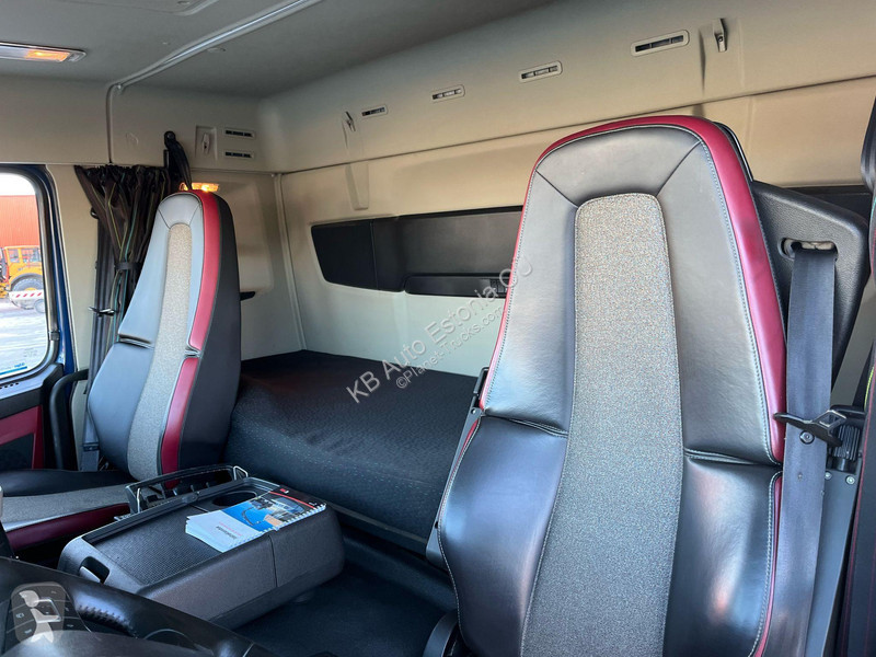 Camion Volvo FM 460 8x2*6 HIAB 302E-6 /...