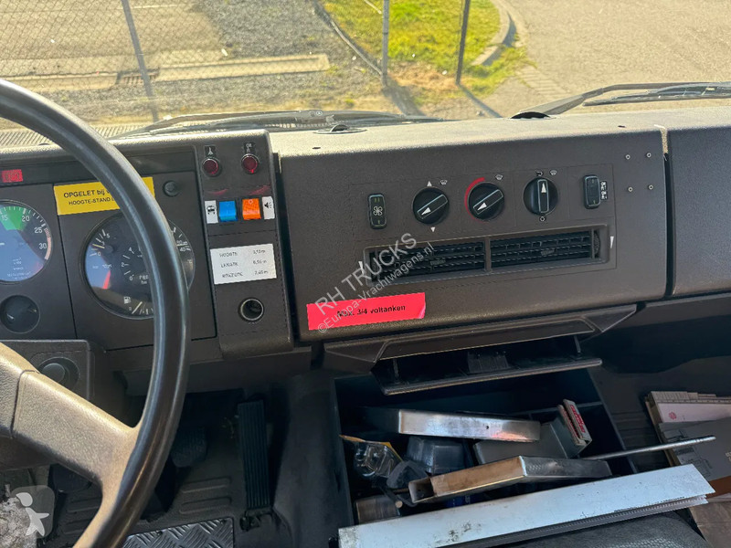 Kamion Mercedes 4X2 FIRE TRUCK HIAB 050A ONLY...
