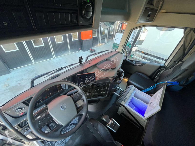 Kamion Volvo 500 6x2 9 TON FRONT AXLE / PTO /...