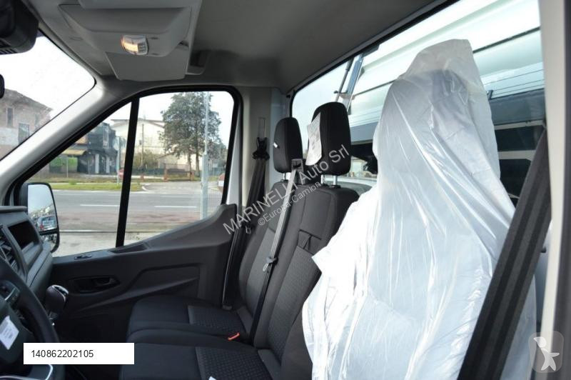 Véhicule utilitaire Ford 350 CASSONE...