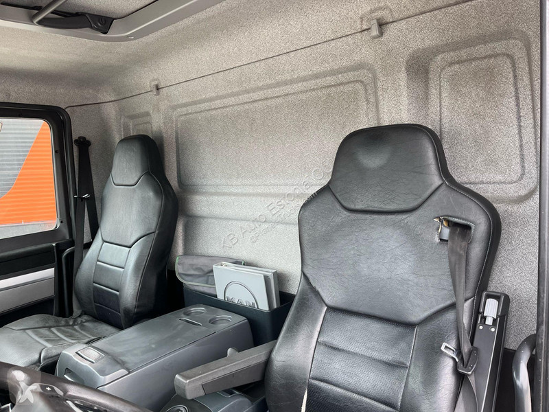 Lastbil MAN 8.180 4x2 CAB DAMAGE ! / Fassi F28...