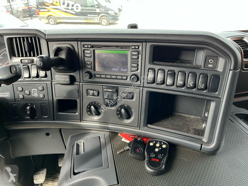 Camion Scania P 280 4x2 BOX =7501 mm