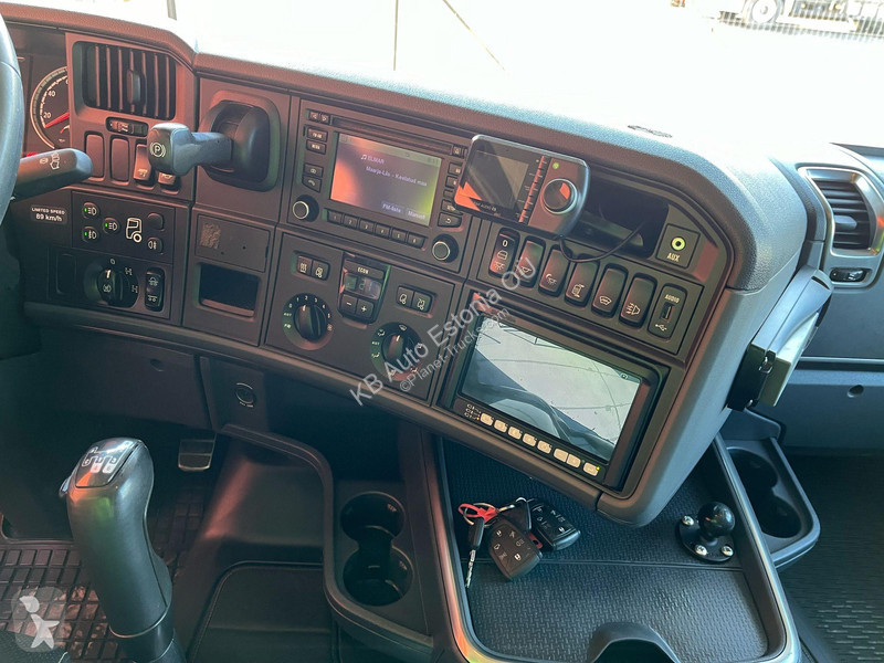 Kamion Scania R 560 8x4 PK 34002 / WINCH /...