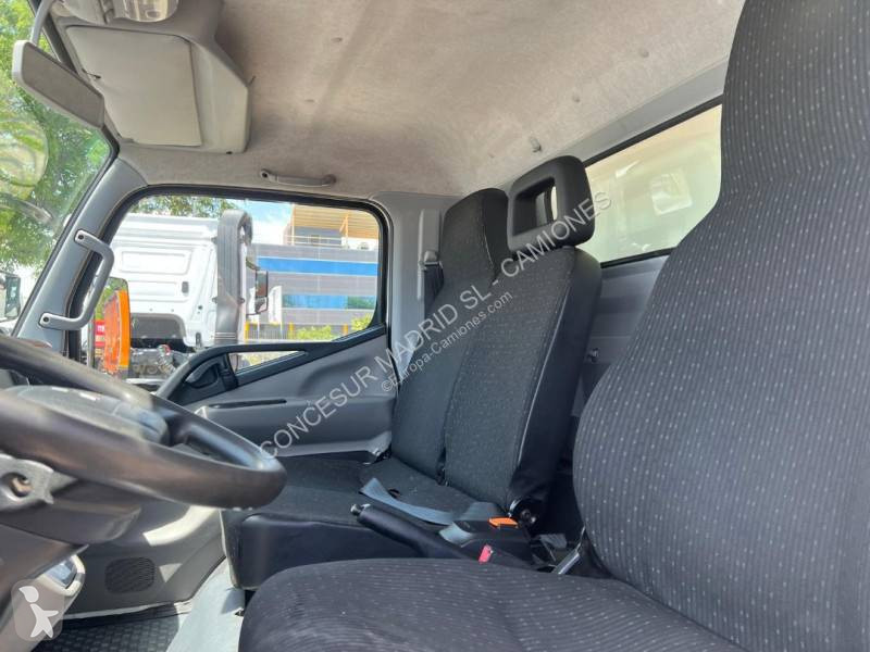 Camion Mitsubishi Fuso