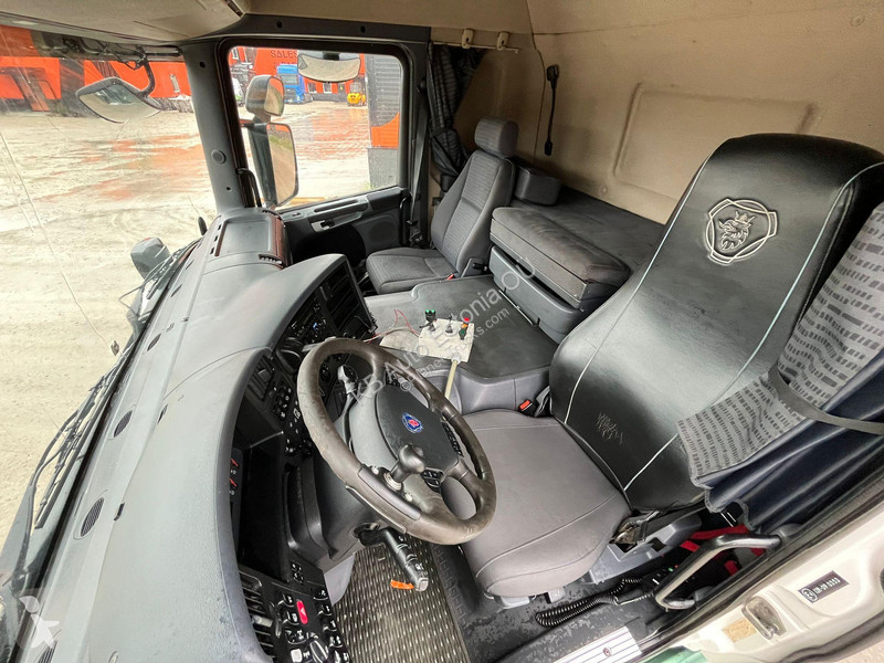 Kamion Scania P 420 6x4 UNDERBODY SCRAPER /...