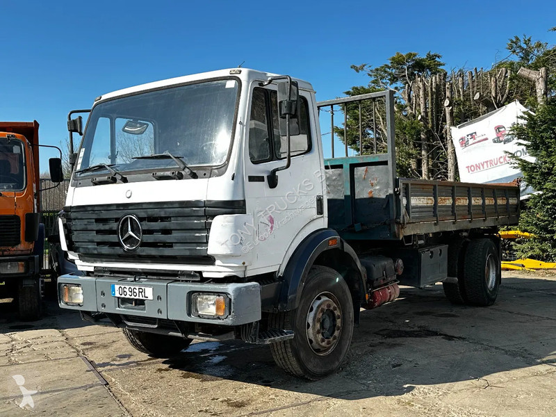 Camion Mercedes 1733 V6 4X2 Tipper...
