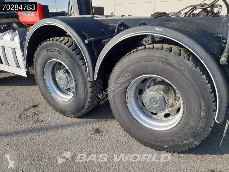 Camion Mercedes 3243 8X4 14m3 2-side tipper...