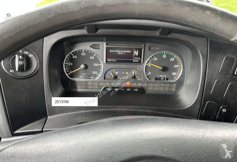 Kamion Mercedes 1022 Kühlkoffer mit HB