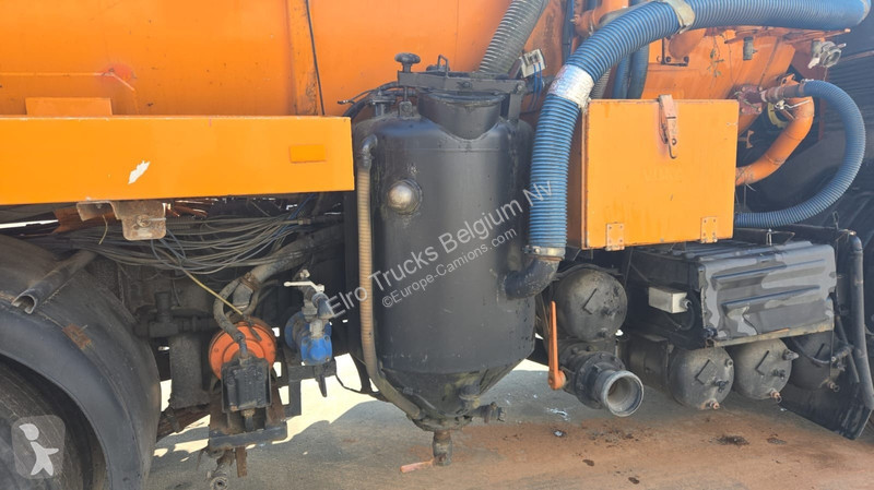 Camion Volvo 10 - 320 (10500L + 1500L / 10...