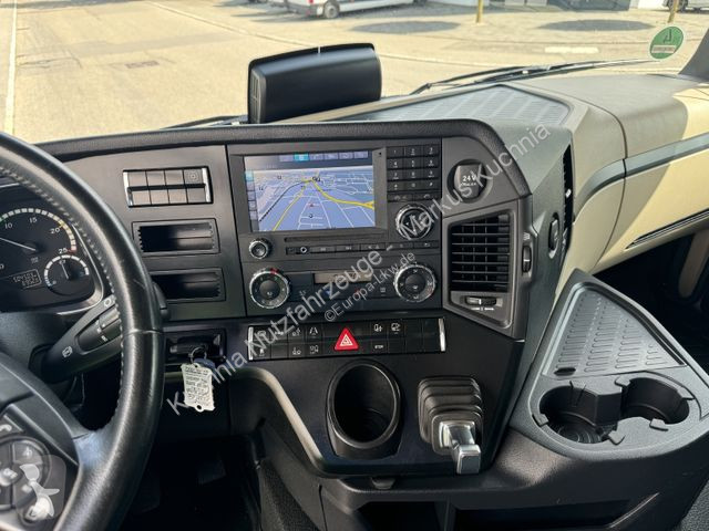 Kamion Mercedes 2533L Tiefkühl...