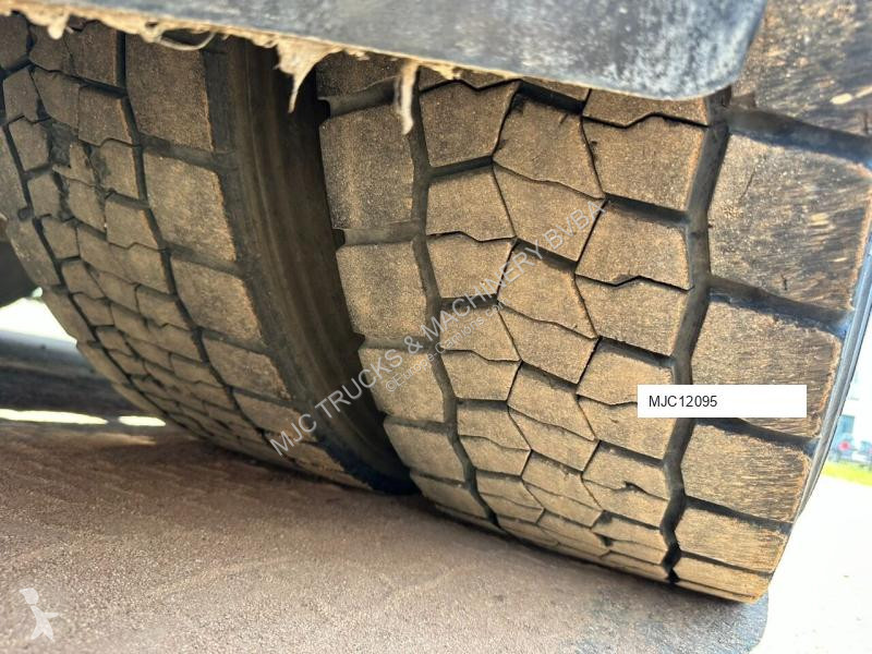 Kamion Volvo 6x4 HOOKLIFT 20T - RETARDER - LIFT...