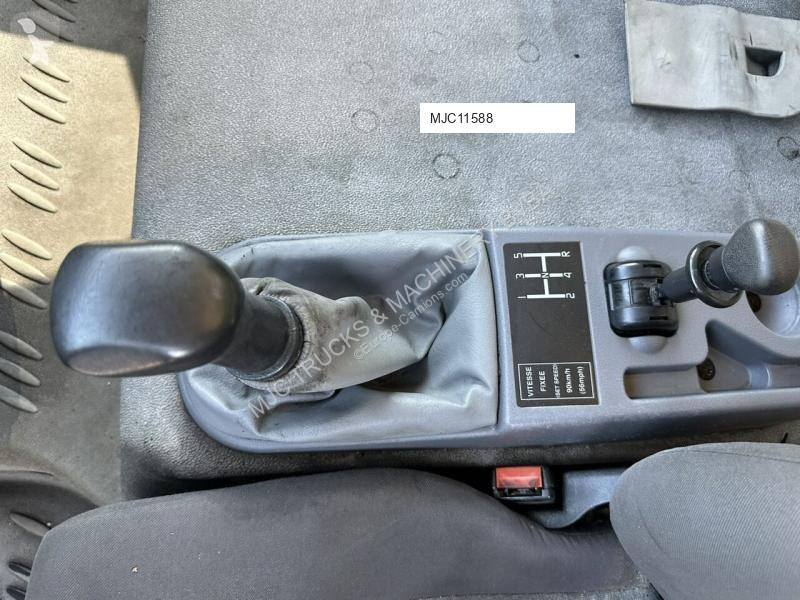 Vrachtwagen Renault MIDLUM 180 DCI 10T - CLOSED...