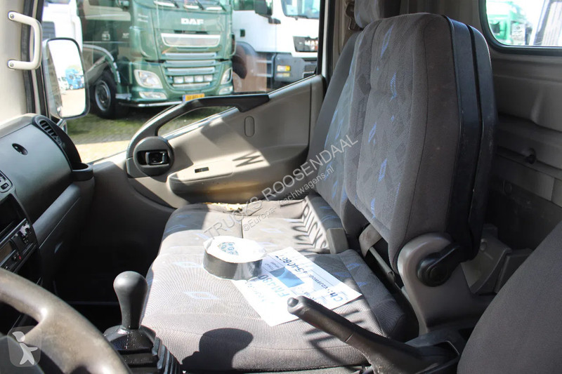 Camion Nissan 45.13 + EURO 4 + KIPPER + ANUAL