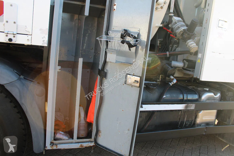 Kamion MAN 26.340 + RIVARD 11.8M3 + PUMP + EURO 6