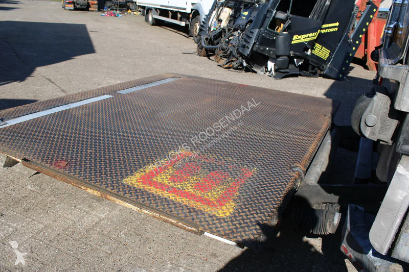 Kamion Mercedes 1924 + THERMO KING 1200 + LIFT...