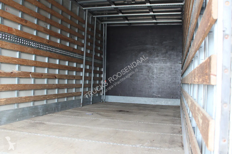 Kamion MAN 12.210 + LIFT + MANUAL