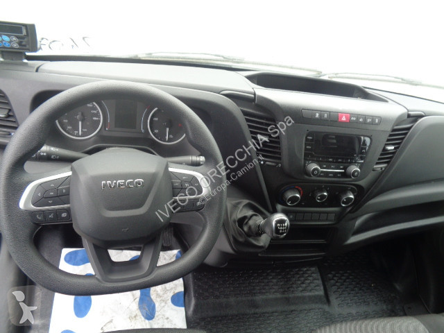 Camion Iveco DAILY 35C16