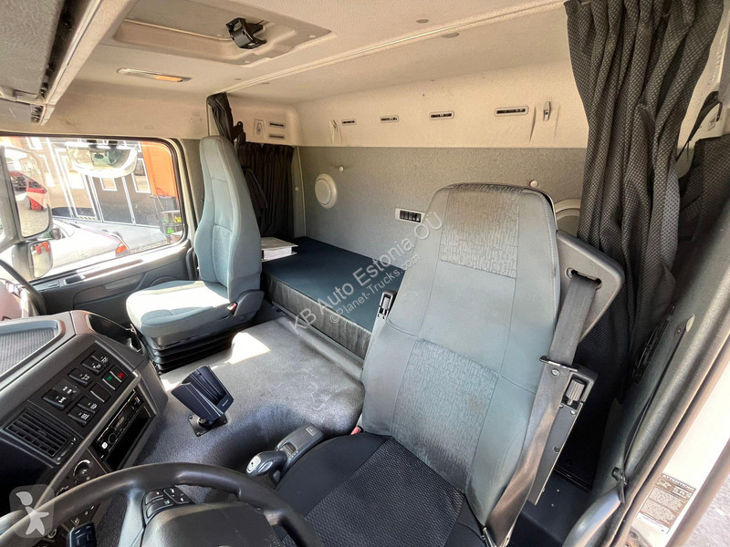 Kamion Volvo FM 330 4x2 PK12002 / PLATFORM...