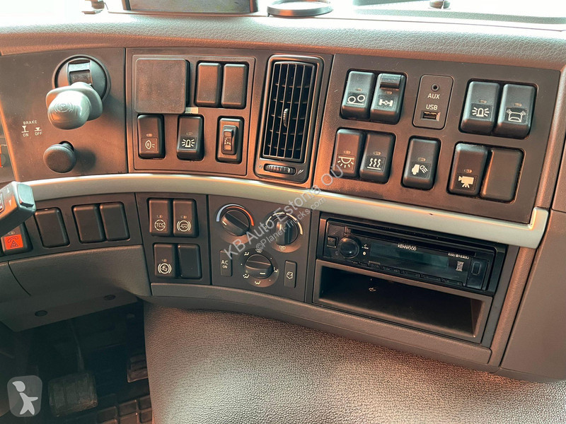 Kamion Volvo FM 370 6x2*4 HIAB 232E-6 X-HIPRO...