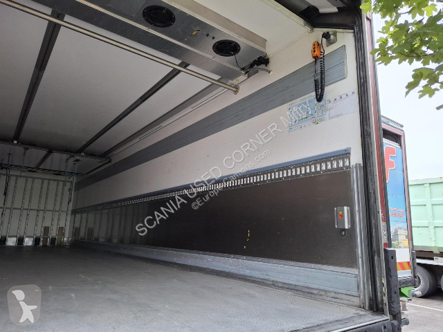 Camion Scania SCANIA