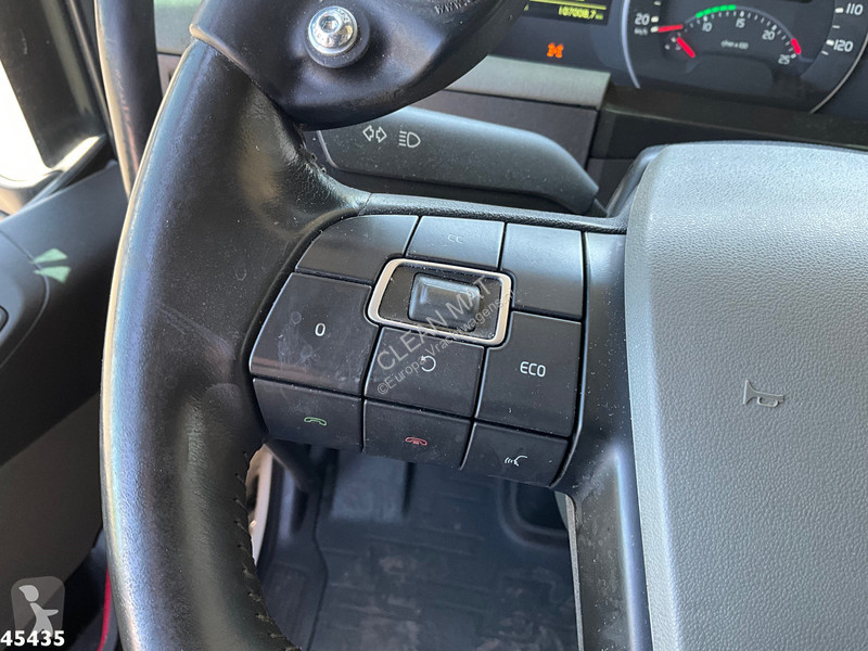 Kamion Volvo 8x4 Euro 6 Palfinger 92 Tonmeter...
